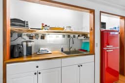 Nestled across from beach, find a versatile studio.