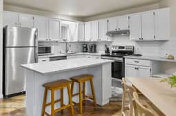Ground Floor 2 bed Condo at Jacob's Landing