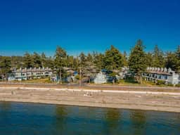 Ground Floor 2 bed Condo at Jacob's Landing