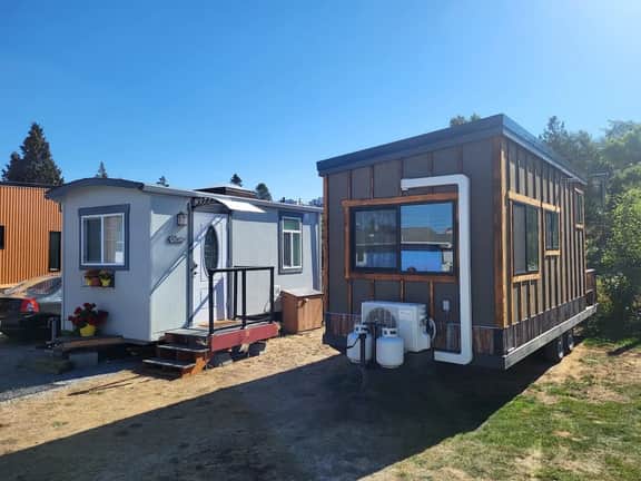 Tiny home by the beach