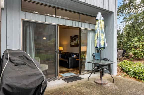 Ground Floor 2 bed Condo at Jacob's Landing