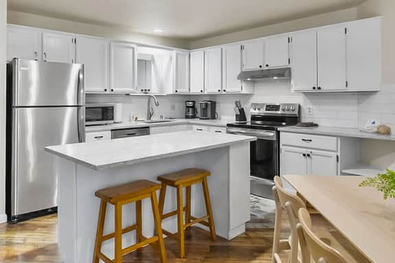 Ground Floor 2 bed Condo at Jacob's Landing